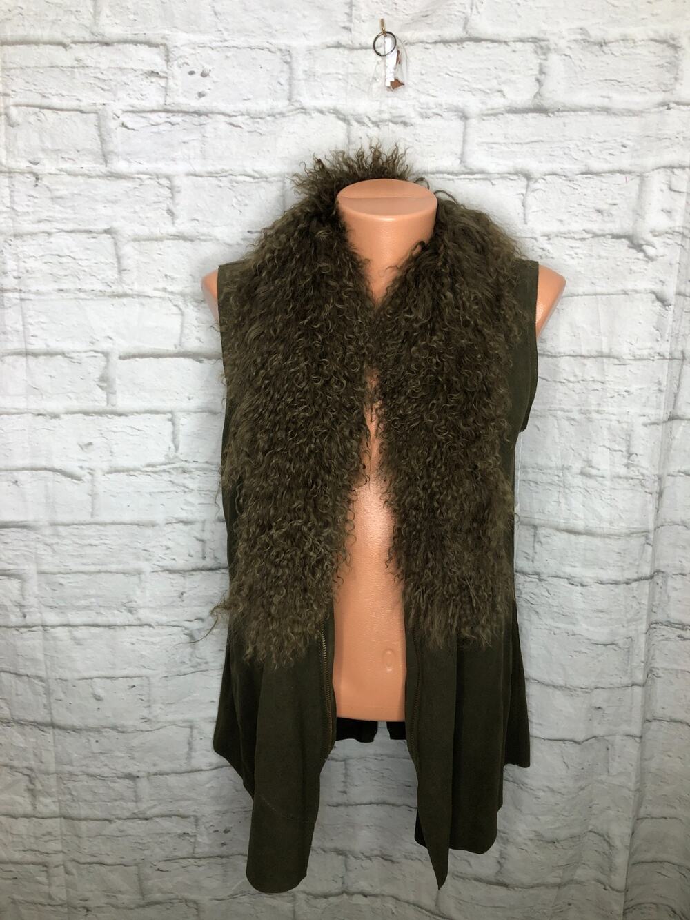 Per Se Rosemary Lamb Suede and Mongolian Fur Lightweight Vest US Size 4